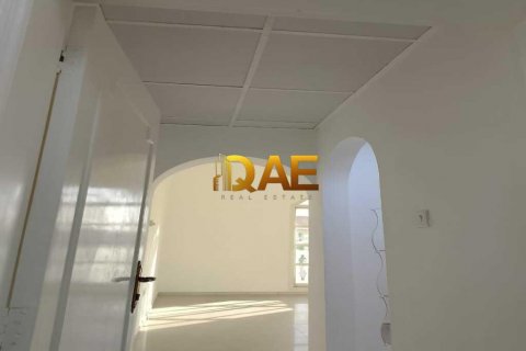 Villa te huur in Mirdif, Dubai, VAE 6 slaapkamers, 929 vr.m., nr 576001 - foto 11