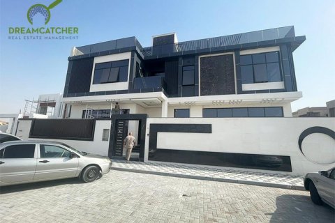 Villa zum Verkauf in Ajman, VAE 4 Schlafzimmer, 473.8 m2 Nr. 477382 - Foto 6