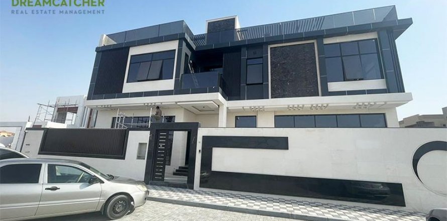 Villa in Ajman, VAE: 4 Schlafzimmer, 473.8 m2 Nr. 477382