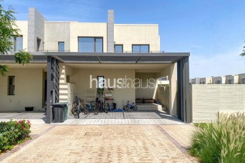 Dubai South (Dubai World Central), Dubai, UAE의 판매용 타운하우스 침실 4개, 237제곱미터 번호 625737 - 사진 3
