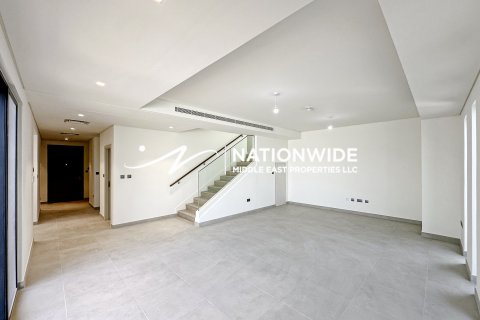Villa zum Verkauf in Abu Dhabi, VAE 5 Schlafzimmer, 360 m2 Nr. 603828 - Foto 3