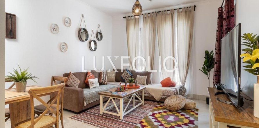 Appartamento a Old Town, Dubai, EAU 1 camera da letto, 90 mq. № 627256