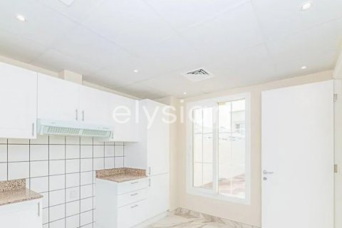 Vila v The Springs, Dubai, SAE 3 ložnice, 434 m² Č.: 600309 - fotografie 12