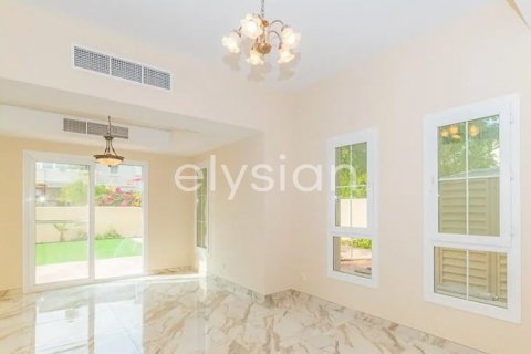 Vila v The Springs, Dubai, SAE 3 ložnice, 434 m² Č.: 600309 - fotografie 5