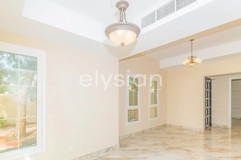 Vila v The Springs, Dubai, SAE 3 ložnice, 434 m² Č.: 600309 - fotografie 15