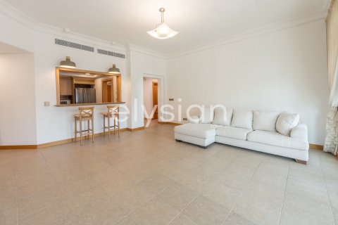 Apartament do wynajęcia w Palm Jumeirah, Dubai, ZEA 2 sypialnie, 144 mkw., nr 600312 - zdjęcie 2
