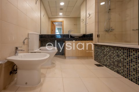 Apartament do wynajęcia w Palm Jumeirah, Dubai, ZEA 2 sypialnie, 144 mkw., nr 600312 - zdjęcie 13