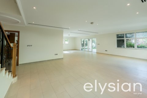 Jumeirah Park, Dubai, UAE의 임대용 빌라 침실 4개, 738제곱미터 번호 586207 - 사진 2