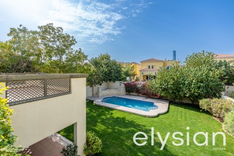 Jumeirah Park, Dubai, UAE의 임대용 빌라 침실 4개, 738제곱미터 번호 586207 - 사진 15