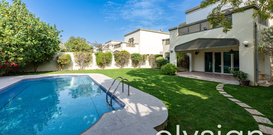 Jumeirah Park, Dubai, UAE의 빌라 침실 4개, 738제곱미터 번호 586207