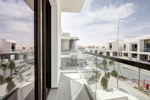 Villa til salgs i Yas Island, Abu Dhabi, Emiratene 4 soverom, 455.2 kvm Nr. 477383 - Foto 8