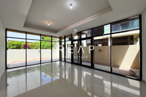 Adosado en DAMAC Hills (Akoya by DAMAC), Dubai, EAU 3 dormitorios, 253 m² № 499537
