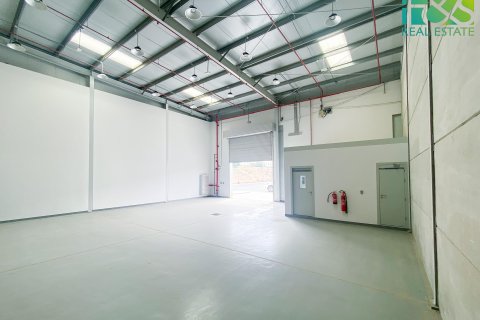 Almacén en alquiler en RAK FTZ, Ras Al Khaimah, EAU 400 m2 № 478871 - foto 3