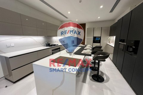 Villa in vendita a Abu Dhabi, EAU 6 camere da letto, 1150 mq. № 533076 - foto 8