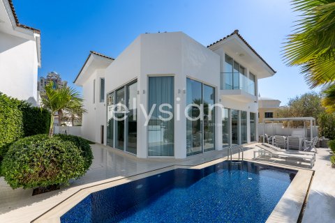 Vila u gradu Palm Jumeirah, Dubai, UAE 4 spavaće sobe, 622 m2 Br. 586095