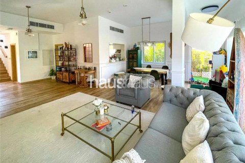Müüa villa asukohaga Dubai Land, Dubai, AÜE: 3 magamistoaga, 244 m² Nr 625454 - pilt 4