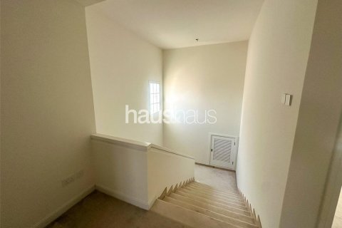 וילה להשכרה ב Al Barsha, Dubai, איחוד האמירויות 4 חדרי שינה, 324 מ"ר, מספר 627023 - תמונה 16