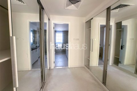 וילה להשכרה ב Al Barsha, Dubai, איחוד האמירויות  4 חדרי שינה, 324 מ"ר, מספר 627023 - תמונה 28