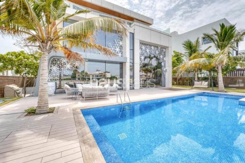 Villa sa Palm Jumeirah, Dubai, UAE 6 silid-tulugan, 1310 sq.m. № 627032 - larawan 3