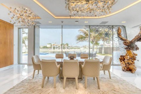 Villa sa Palm Jumeirah, Dubai, UAE 6 silid-tulugan, 1310 sq.m. № 627032 - larawan 5