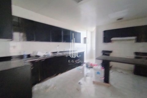Снять в аренду квартиру в Khalifa Street, Абу-Даби, ОАЭ 4 спальни, 183.9м2, № 572846 - фото 5