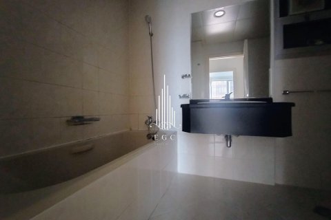 Снять в аренду квартиру в Khalifa Street, Абу-Даби, ОАЭ 4 спальни, 183.9м2, № 572846 - фото 12