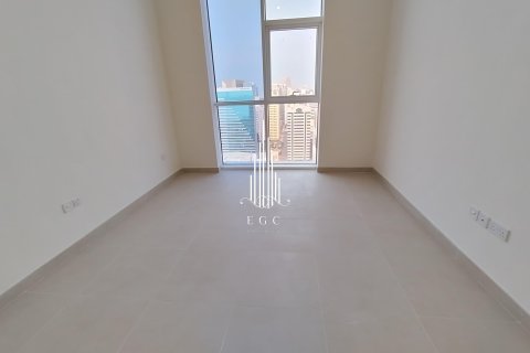 Apartmen di Corniche Road, Abu Dhabi, UAE 4 bilik tidur, 195.1 meter persegi № 572847 - foto 10