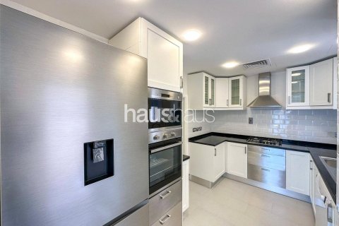 Villa til leie i The Lakes, Dubai, Emiratene 4 soverom, 535 kvm Nr. 626636 - Foto 3