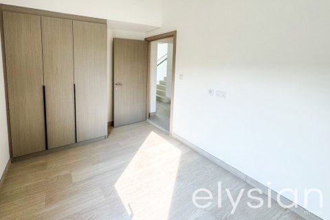 Huvila Al Furjan, Dubai, Arabiemiraatit 4 makuuhuonetta, 330 m2 № 586244 - kuva 5