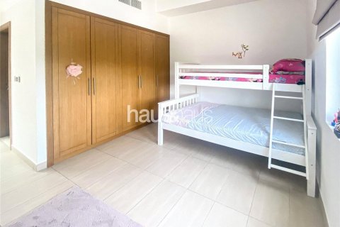 Villa sa Jumeirah Park, Dubai, UAE 4 silid-tulugan, 386 sq.m. № 626413 - larawan 11