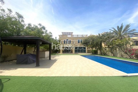 Villa sa Jumeirah Park, Dubai, UAE 4 silid-tulugan, 386 sq.m. № 626413 - larawan 4