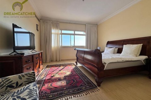 Al Hamra Village, Ras Al Khaimah, BAE’de satılık villa 5 yatak odası, 1207.7 m² No 588803 - fotoğraf 10