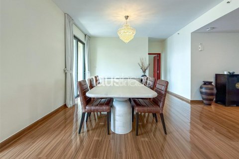 Apartament do wynajęcia w Jumeirah Beach Residence, Dubai, ZEA 4 sypialnie, 270 mkw., nr 626586 - zdjęcie 4