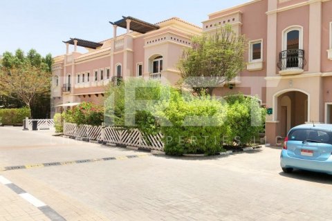 Villa uthyres i Al Mushrif, Abu Dhabi, UAE 5 sovrum, 464.5 kvm Nr. 410623 - fotografi 3