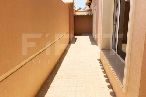 Villa uthyres i Al Mushrif, Abu Dhabi, UAE 5 sovrum, 464.5 kvm Nr. 410623 - fotografi 11