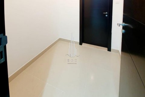 Apartment in Al Reem Island, Abu Dhabi, UAE 4 bedrooms, 238.5 sq.m. № 545093 - photo 9
