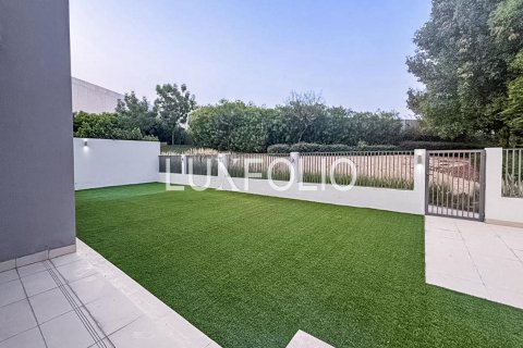Vila u gradu Dubai Hills Estate, Dubai, UAE 5 spavaće sobe, 483 m2 Br. 627247 - Slika 2