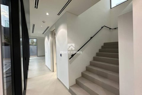 Villa til salg i Tilal City, Sharjah, UAE 4 soveværelser, 469 kvm № 404061 - foto 4