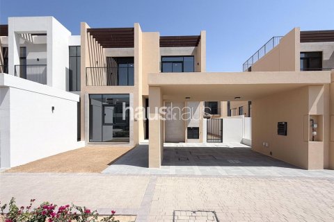 Villa in Dubai South (Dubai World Central), Dubai, UAE 4 bedrooms, 223 sq.m. № 625743