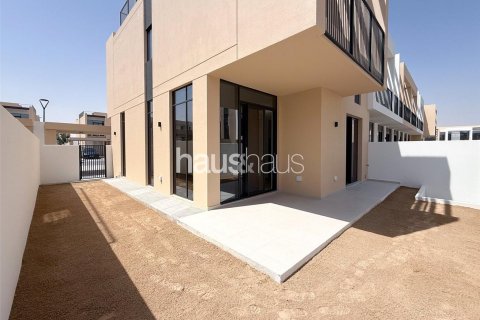 Villa para venda em Dubai South (Dubai World Central), Dubai, EAU 4 quartos, 223 m2 № 625743 - foto 2