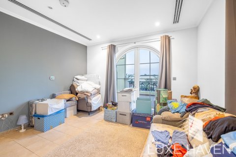 Vila u gradu Jumeirah Park, Dubai, UAE 4 spavaće sobe, 402.73 m2 Br. 367829 - Slika 11