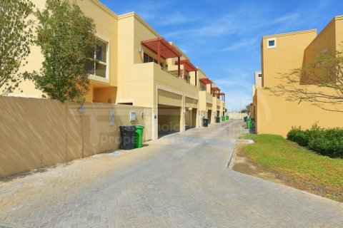 Vila u Al Raha Gardens, Abu Dhabi, UAE 4 spavaćih soba, 400 m2 Br. 407667 - fotografija 10