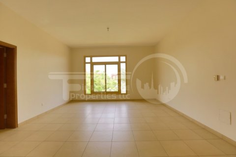Villa en alquiler en Al Raha Golf Gardens, Abu Dhabi, EAU 4 dormitorios, 342 m2 № 410398 - foto 8