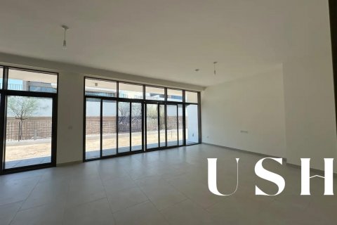 Al Furjan, Dubai, UAE의 임대용 빌라 침실 4개, 519제곱미터 번호 621121 - 사진 5