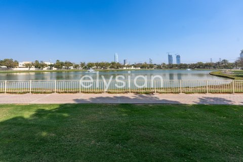 ویلا در Meadows، Dubai ، امارات متحده عربی 4 خوابه ، 386 متر مربع.  شماره 586073