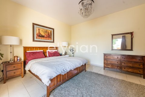 Villa te koop in Meadows, Dubai, VAE 4 slaapkamers, 386 vr.m., nr 586073 - foto 7