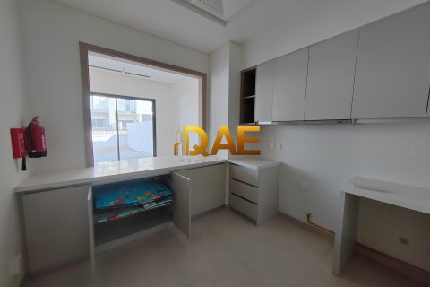 Villa zur Miete in Al Furjan, Dubai, VAE 3 Schlafzimmer, 238 m2 Nr. 575997 - Foto 12