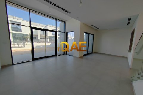 Villa itt: Al Furjan, Dubai, EAE, 3 hálószoba, 238 m², azonosító: 575997