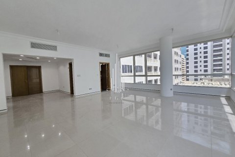 Apartament në Corniche Road, Abu Dhabi, Emiratet e Bashkuara Arabe 3 dhoma gjumi, 263.8 m2. № 535339 - Foto 3