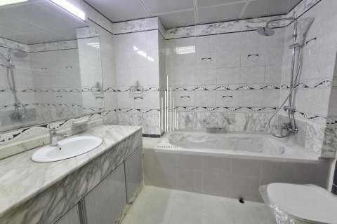Apartament në Corniche Road, Abu Dhabi, Emiratet e Bashkuara Arabe 3 dhoma gjumi, 263.8 m2. № 535339 - Foto 22